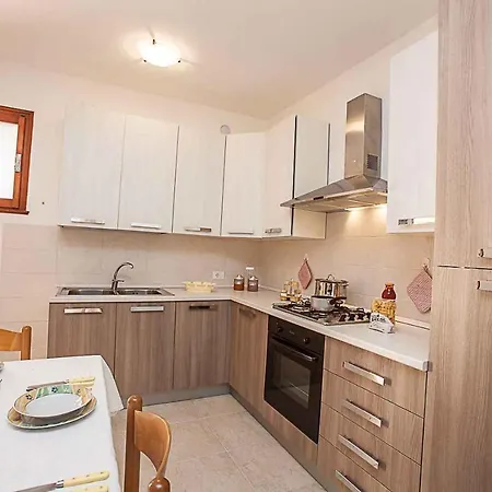 In 25088 Rosolina Mare
