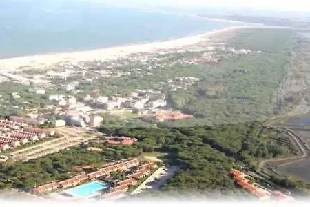 In 25088 Rosolina Mare